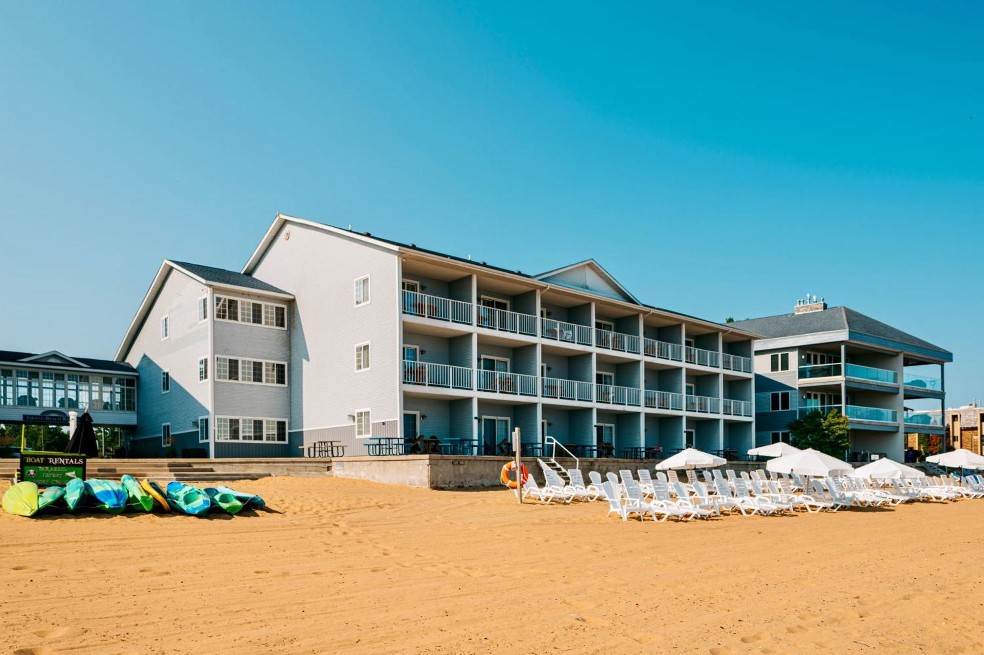 Grand Beach Resort Hotel Traverse City Exterior photo