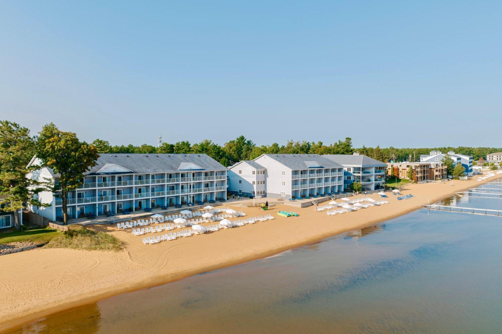 Grand Beach Resort Hotel Traverse City Exterior photo